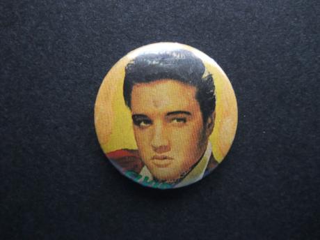Elvis Presley met vetkuif geel